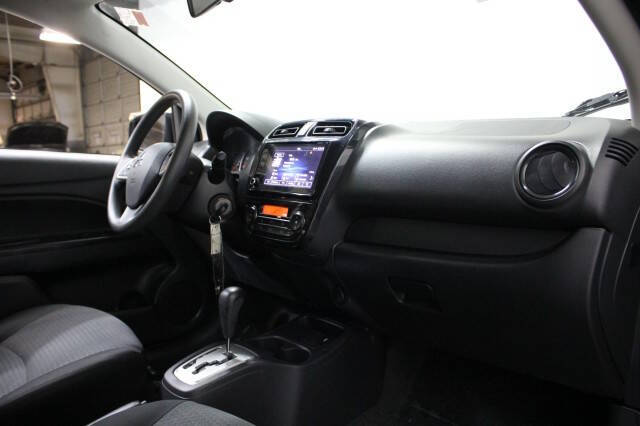 2024 Mitsubishi Mirage G4 ES