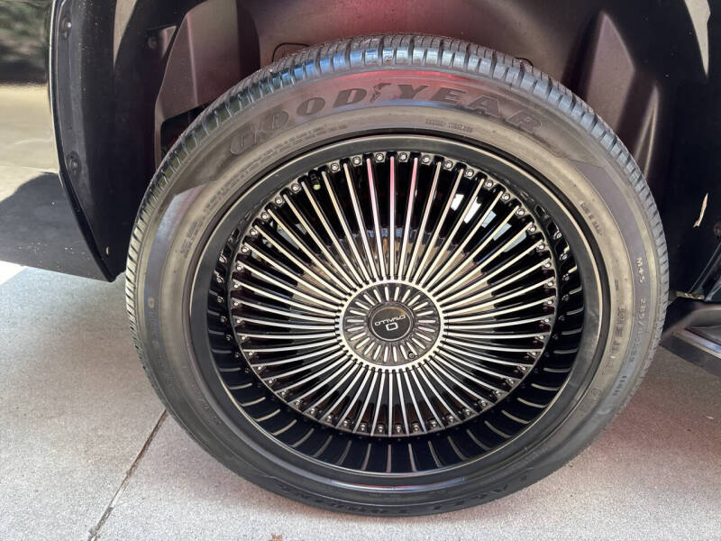 2012 Cadillac Escalade Luxury