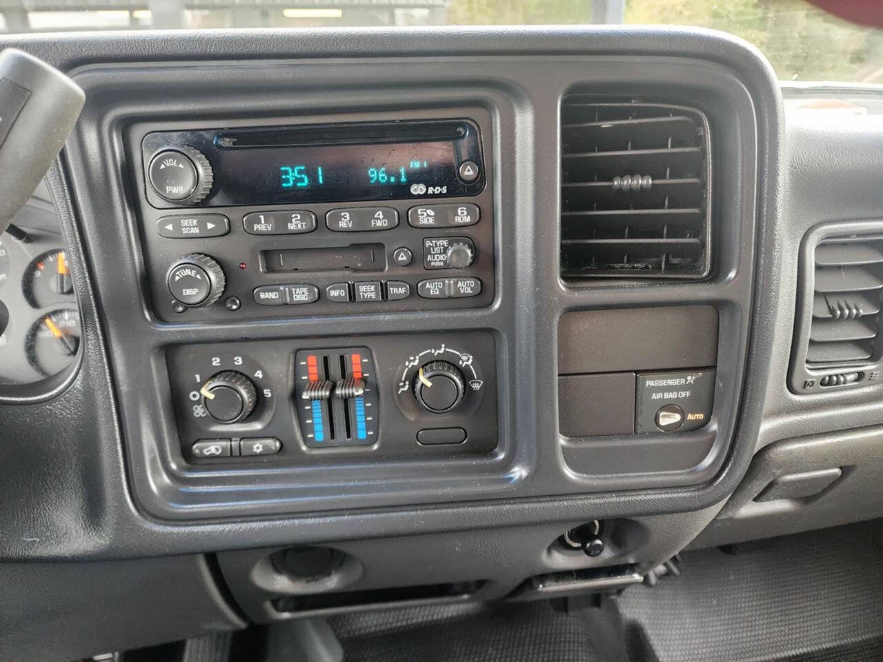 2003 Chevrolet Silverado 1500 for sale at Auto Energy in Lebanon, VA