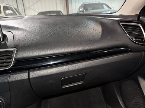 2016 Mazda MAZDA3 i Touring