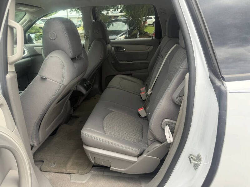 2017 Chevrolet Traverse LS
