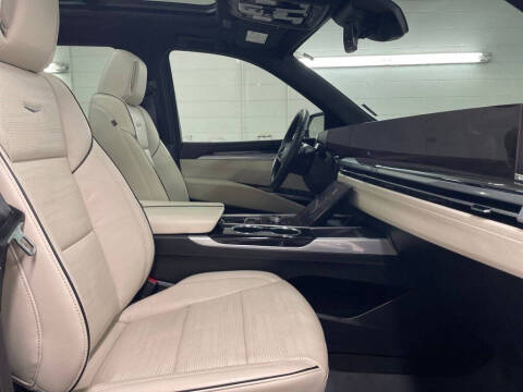 2025 Cadillac Escalade Sport