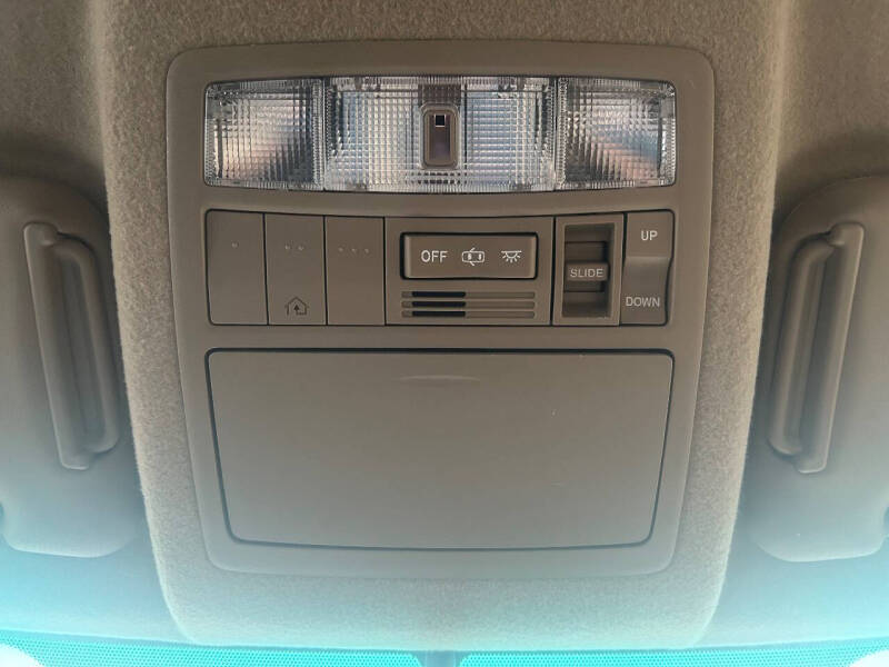 2012 Toyota Highlander SE