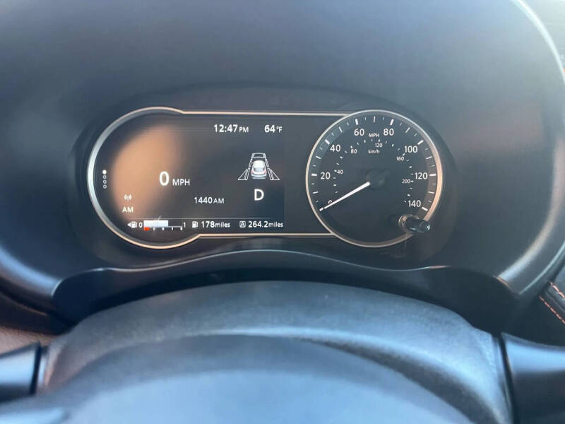 2020 Nissan Kicks SR