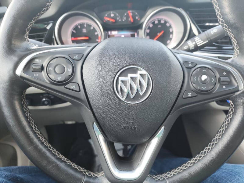 2018 Buick Regal Sportback Essence