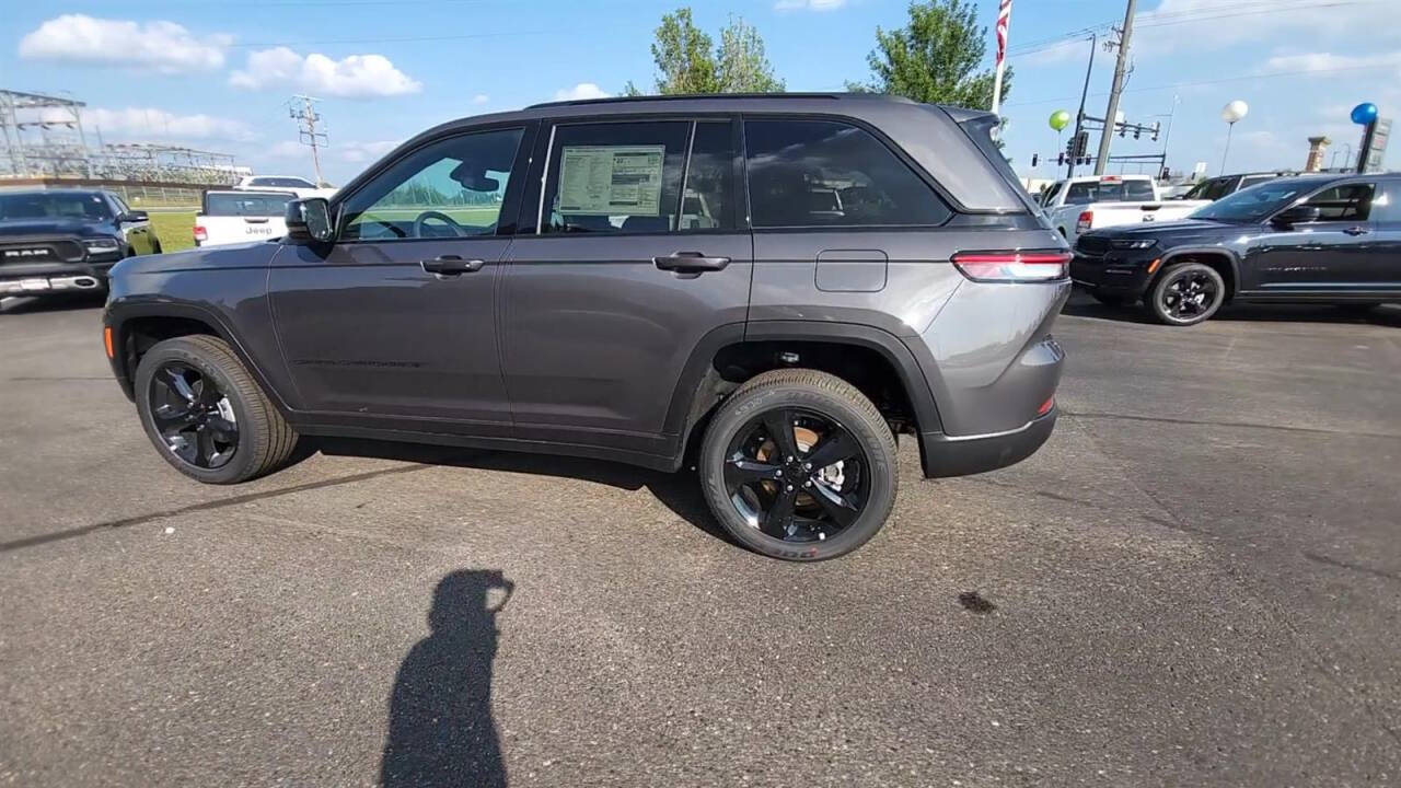 2024 Jeep Grand Cherokee for sale at Victoria Auto Sales in Victoria, MN