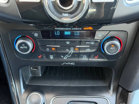2015 Ford Focus Titanium