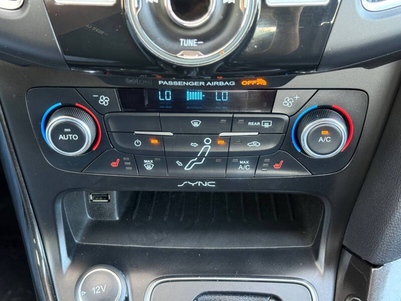 2015 Ford Focus Titanium
