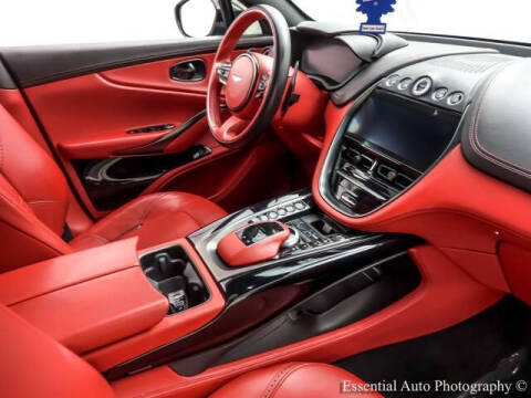 2022 Aston Martin DBX