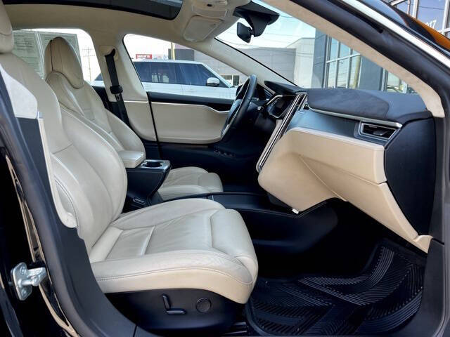 2017 Tesla Model S 90D