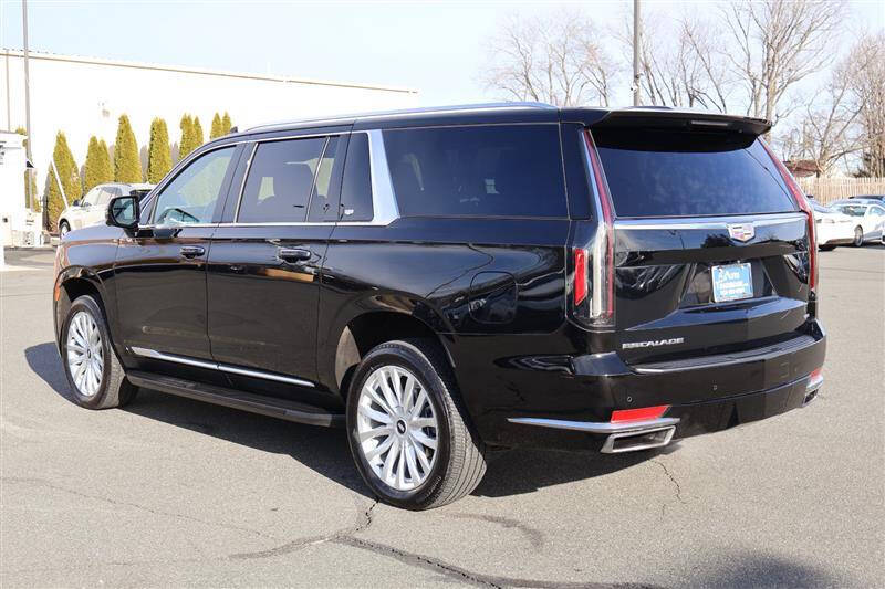 2024 Cadillac Escalade ESV Luxury