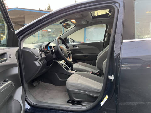 2016 Chevrolet Sonic LT Auto