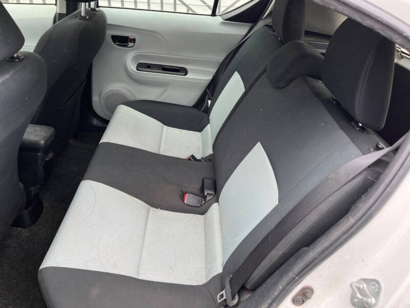 2012 Toyota Prius c Three