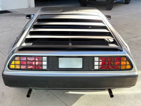 1981 DeLorean DMC-12