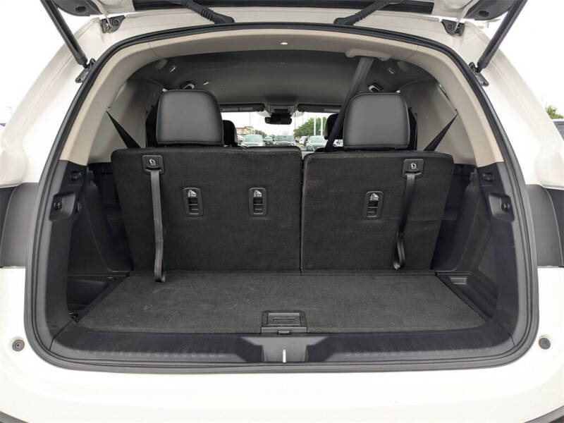 2024 Honda Pilot EX-L w/Rear Captain's Chairs