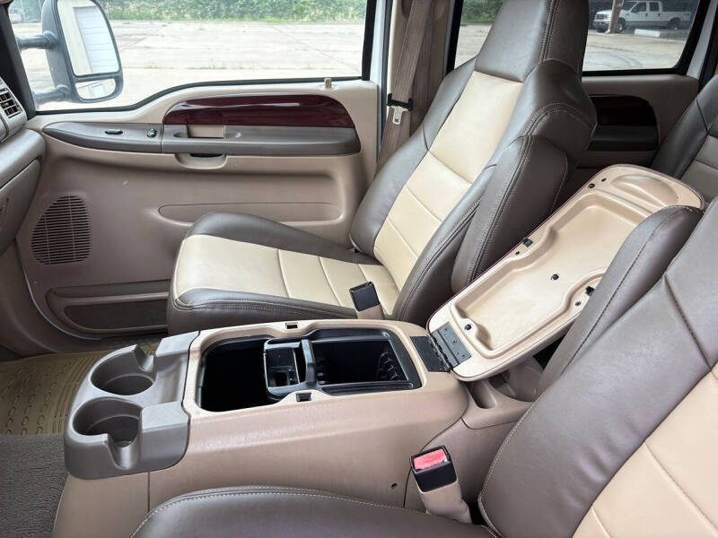 2004 Ford Excursion Eddie Bauer