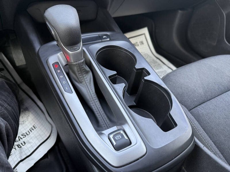 2025 Chevrolet Trax LS