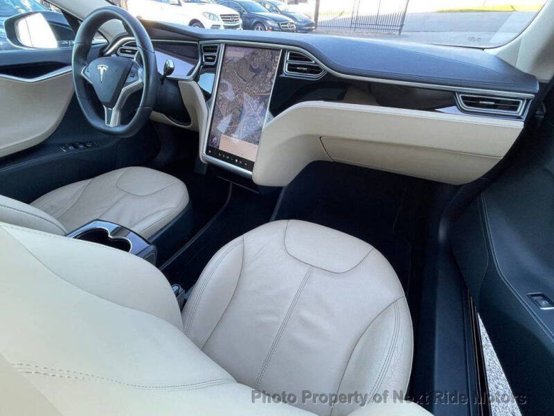 2013 Tesla Model S Performance