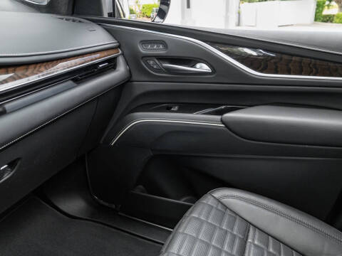 2023 Cadillac Escalade Sport Platinum