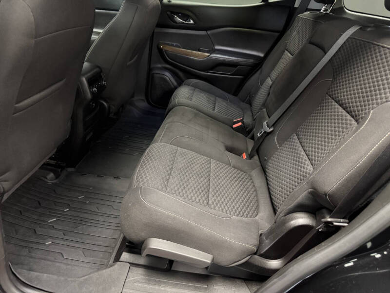 2017 GMC Acadia SLE-1