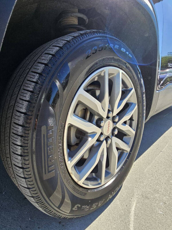 2018 GMC Acadia SLE-2