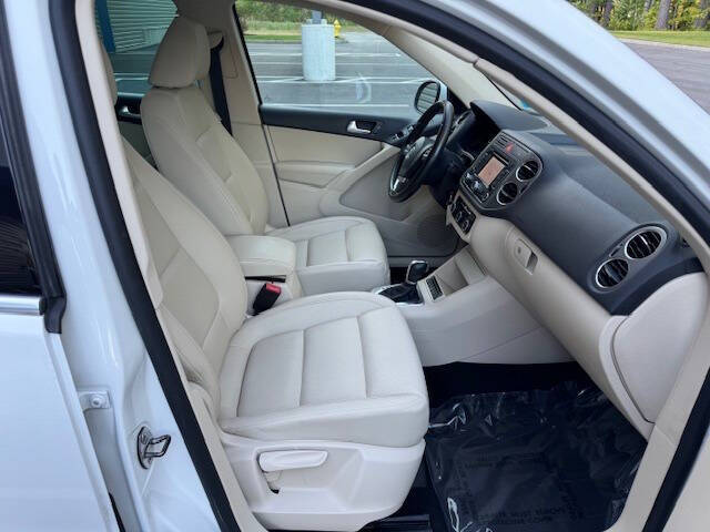 2011 Volkswagen Tiguan SE 4Motion