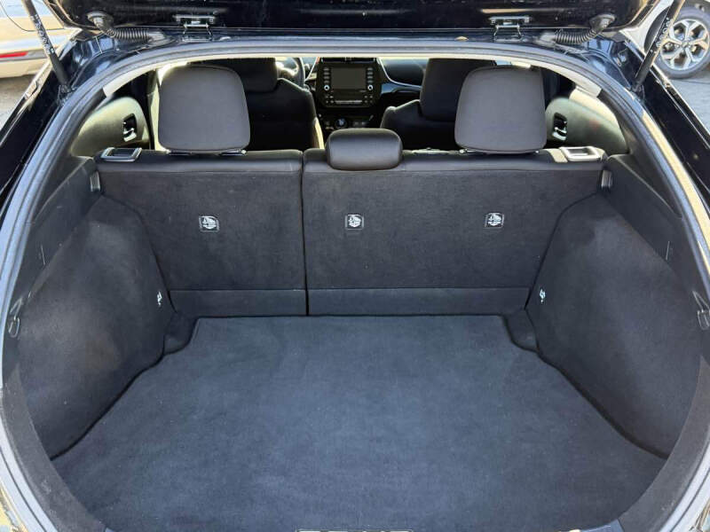 2021 Toyota Prius L Eco