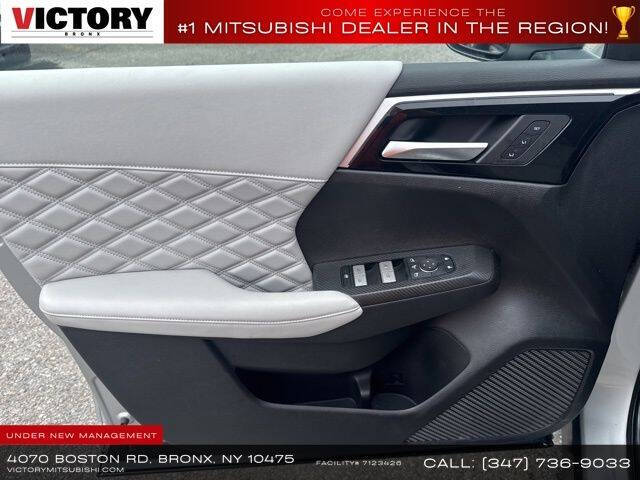 2024 Mitsubishi Outlander PHEV SEL