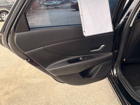 2022 Hyundai Elantra SEL