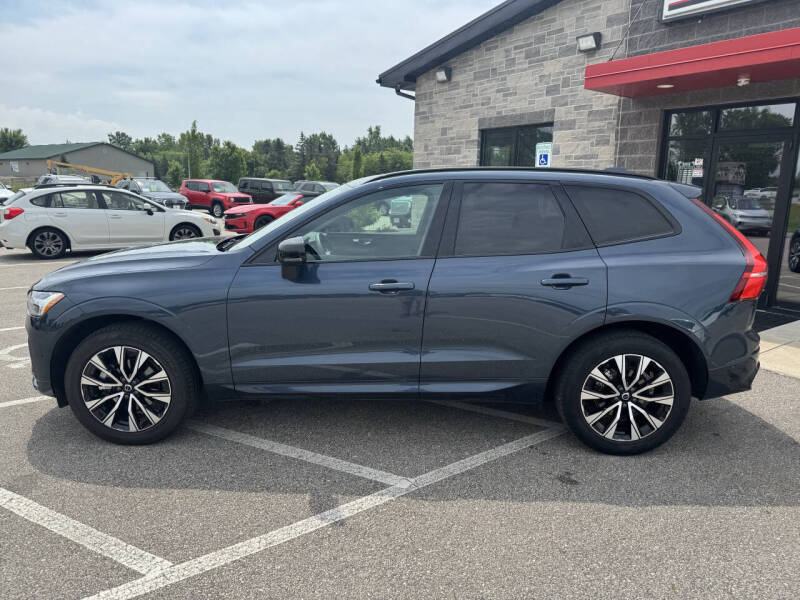 2024 Volvo XC60 B5 Plus Dark Theme