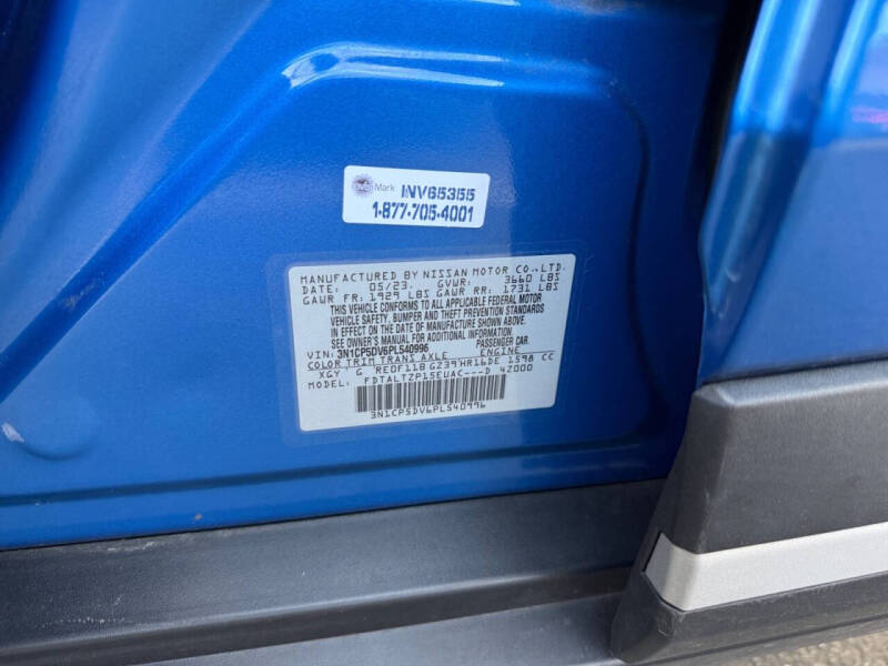 2023 Nissan Kicks SR