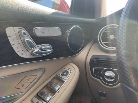 2019 Mercedes-Benz GLC GLC 300