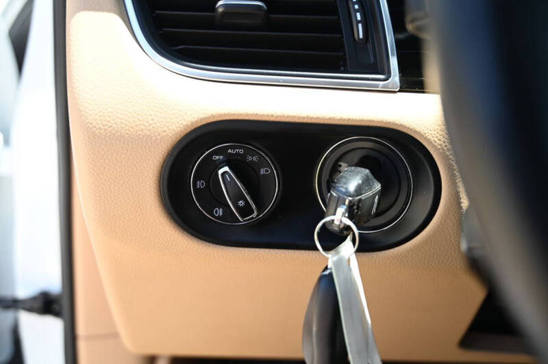 2018 Porsche Macan S