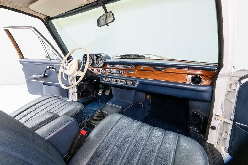 1971 Mercedes-Benz 280-Class