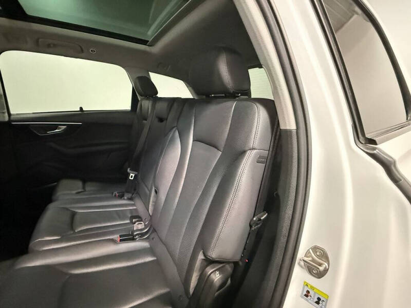 2023 Audi Q7 quattro Premium Plus 45 TFSI