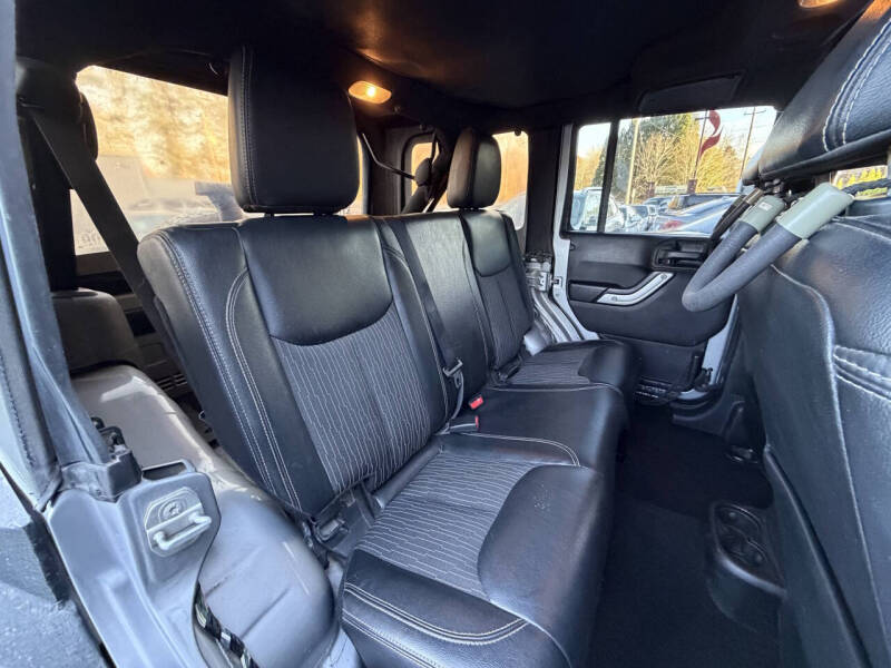 2015 Jeep Wrangler Unlimited Freedom Edition