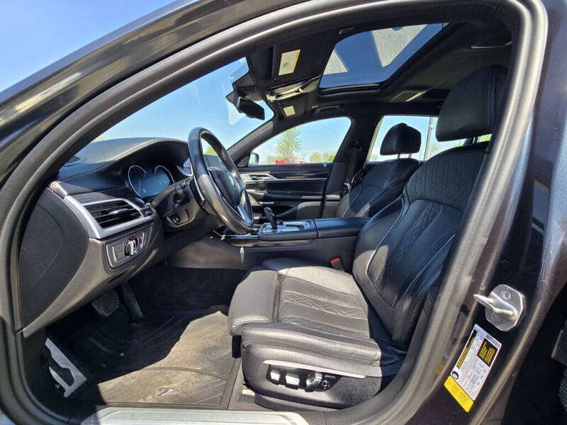 2017 BMW 7 Series 750i