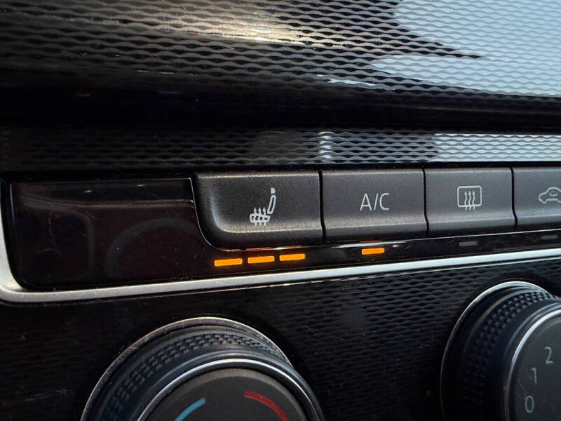 2015 Volkswagen Golf GTI SE