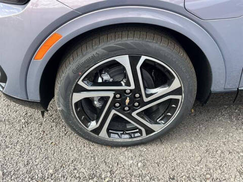 2025 Chevrolet Equinox EV LT 2