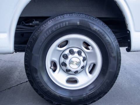 2022 Chevrolet Express 2500