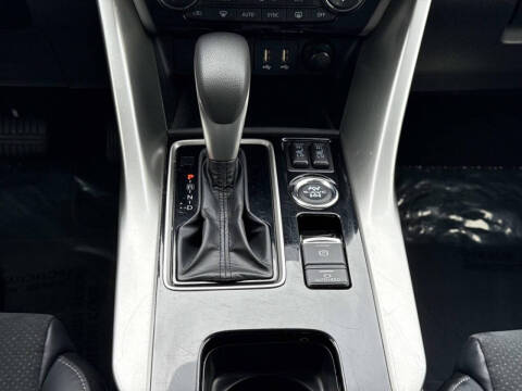 2024 Mitsubishi Eclipse Cross SE