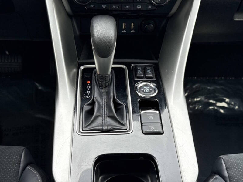 2024 Mitsubishi Eclipse Cross SE