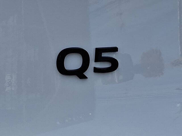 2025-audi-q5-quattro-premium-tfsi-awd-4dr-suv-midyear-release.jpg