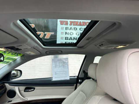 2012 BMW 3 Series 328i