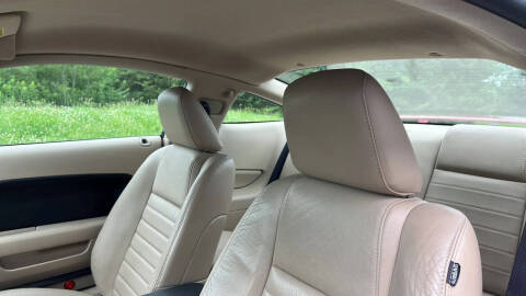 2007 Ford Mustang GT Deluxe