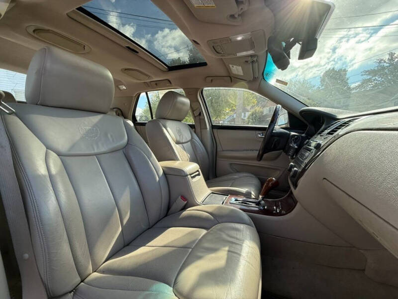 2009 Cadillac DTS Premium Luxury