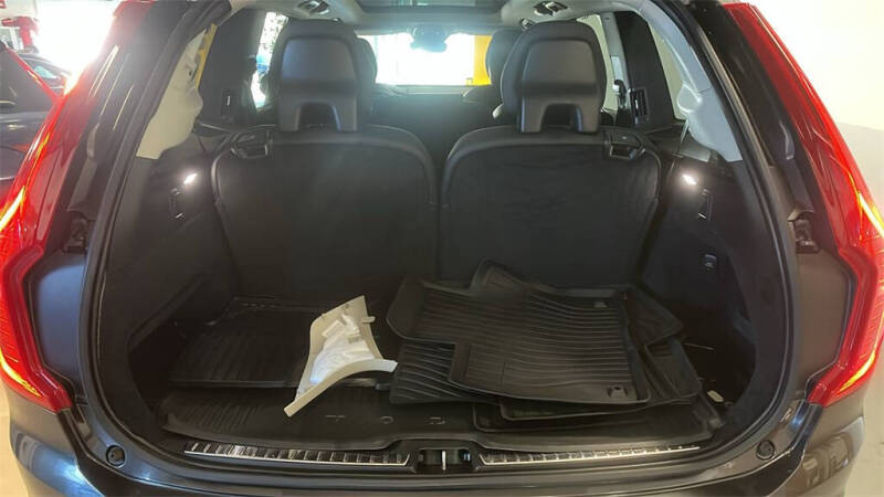 2023 Volvo XC90 B6 Ultimate Bright Theme 7P