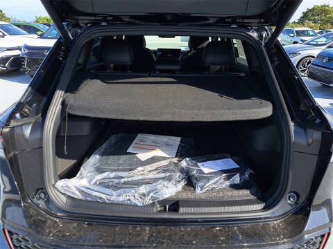 2026 Volkswagen Tiguan SEL R-Line Turbo 4Motion