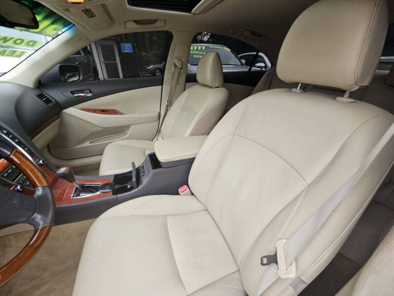 2011 Lexus ES 350