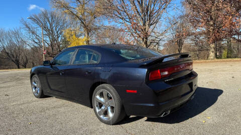 2012 Dodge Charger SXT